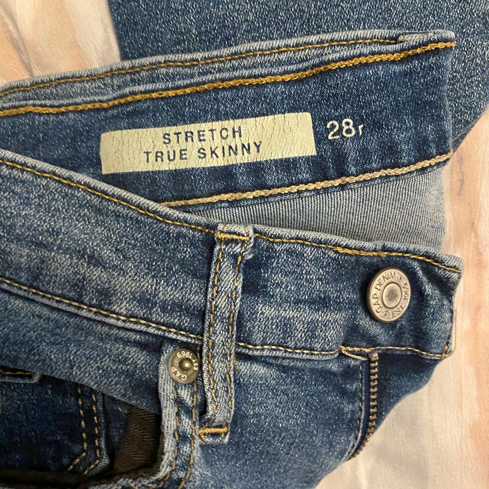 GAP skinny jeans